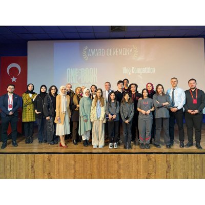 One Book One World Yarışması!